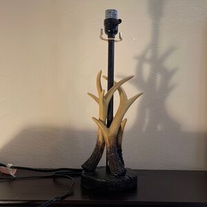 Rustic Deer Antler Lamp